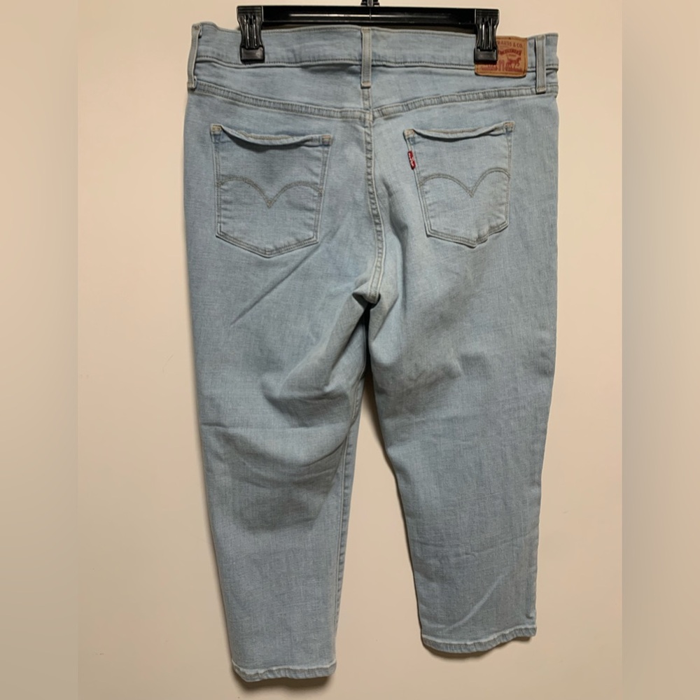 EUC! Levi’s 311 Shaping Capris Plus Size 33 - Picture 3 of 8
